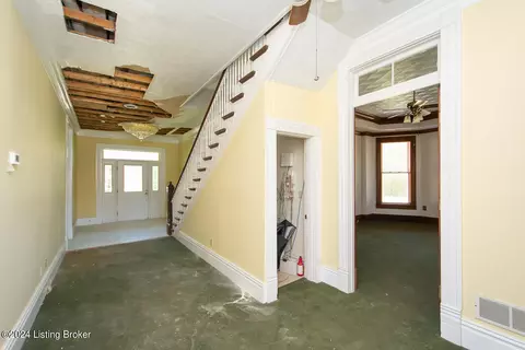 Undisclosed, Shepherdsville, KY 40165 photo 8