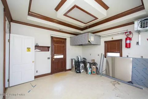 Undisclosed, Shepherdsville, KY 40165 photo 19
