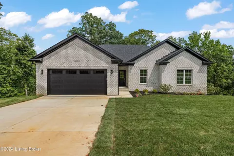 376 Bluffs Edge Dr, Mount Washington, KY 40047