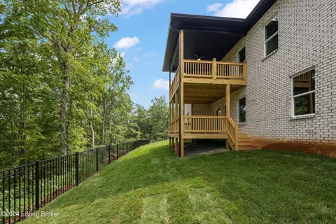 376 Bluffs Edge Dr, Mount Washington, KY 40047 photo 14