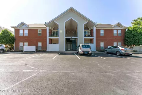 1120 Westlynne Pl #3, Louisville, KY 40222
