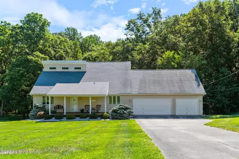 4811 Hickory Hollow Ln, Shepherdsville, KY 40165