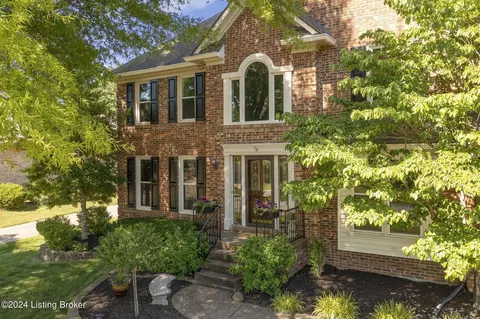 10411 Glenmary Farm Dr, Louisville, KY 40291