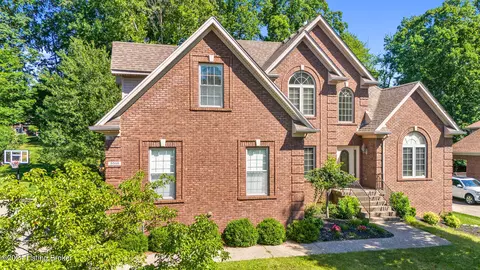 3516 Hardwood Forest Dr, Louisville, KY 40214