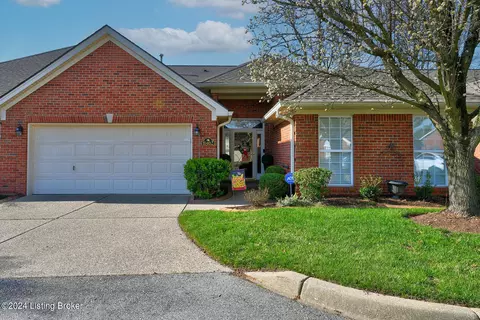 10402 Dove Chase Cir, Louisville, KY 40299