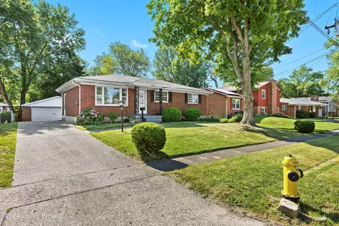 3423 Fernheather Dr, Louisville, KY 40216