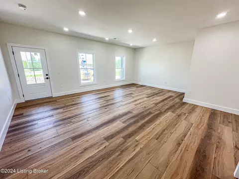 326 Meadowview Estates Rd, Clarkson, KY 42726 photo 8