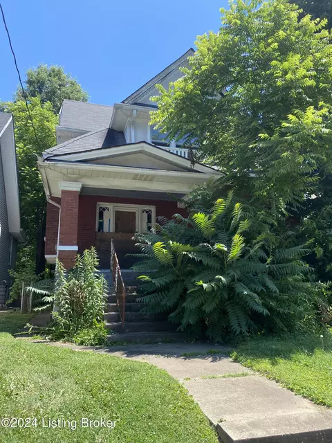 679 Cecil Ave, Louisville, KY 40211