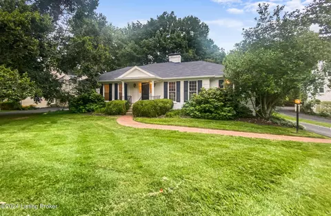 435 Club Ln, Louisville, KY 40207