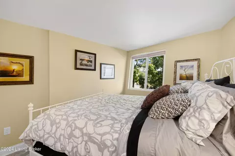 Bedroom - 129 Bluffside Dr, Sparta, KY 41086 photo 6 of 11