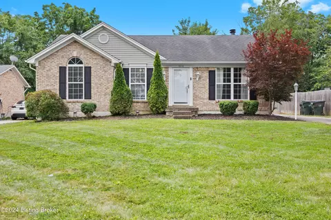 10110 Settlers Crest Ln, Louisville, KY 40299