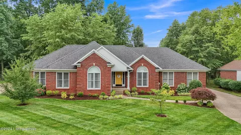 9900 Colonnades Pl, Jeffersontown, KY 40299