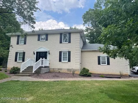20 Honeysuckle Way, Brandenburg, KY 40108