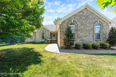 4013 Pleasant Glen Dr, Louisville, KY 40299