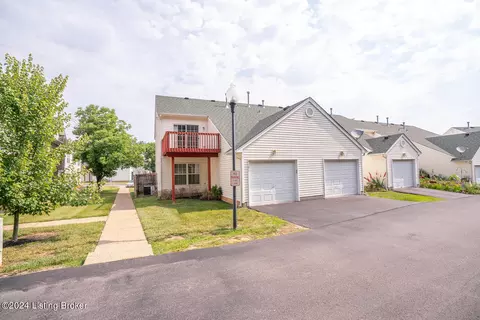 8101 Aspen Green Ln, Louisville, KY 40291