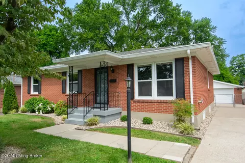 2933 White Plains Rd, Louisville, KY 40218