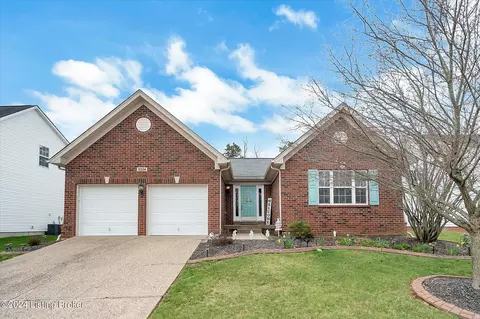 10534 Providence Dr, Louisville, KY 40291