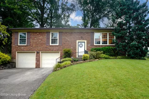9815 Lanesboro Way, Louisville, KY 40242