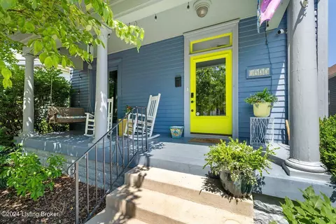 1933 Deerwood Ave, Louisville, KY 40205