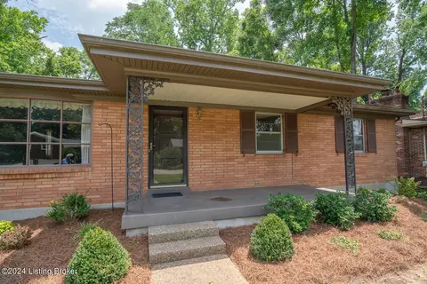 9101 Pomona Pl, Louisville, KY 40272