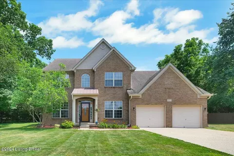 10710 Providence Dr, Louisville, KY 40291