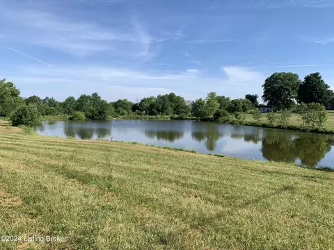 4785 Murrays Run Rd # A, Coxs Creek, KY 40013