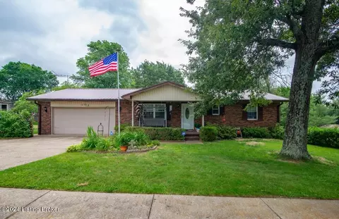 1255 Hunters Ln, Radcliff, KY 40160