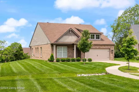 8632 Beaumont Cove Ct, Louisville, KY 40291