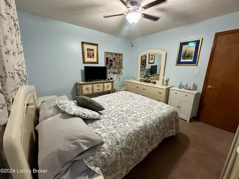 Bedroom - 1380 Buck Knobs Rd, Ekron, KY 40117 photo 5 of 9