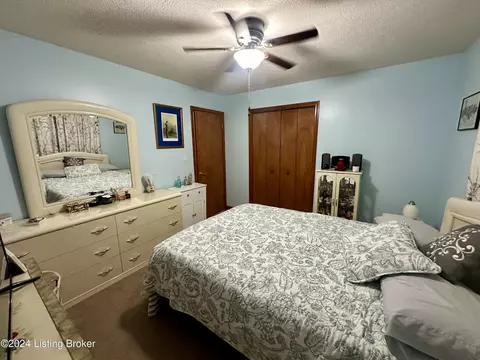 Bedroom - 1380 Buck Knobs Rd, Ekron, KY 40117 photo 4 of 9