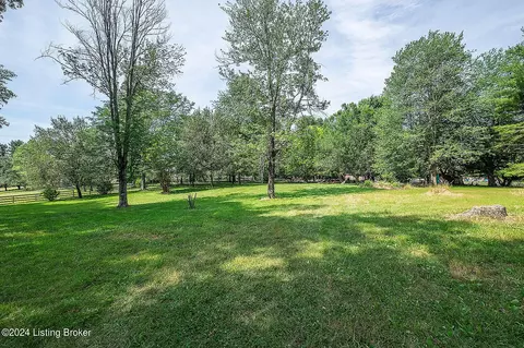 3504 Rock Rose Ln, La Grange, KY 40031
