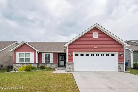 10911 Hidden Trail Ct, Louisville, KY 40229