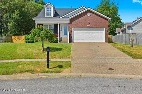 11202 Brook Bend Ct, Louisville, KY 40229