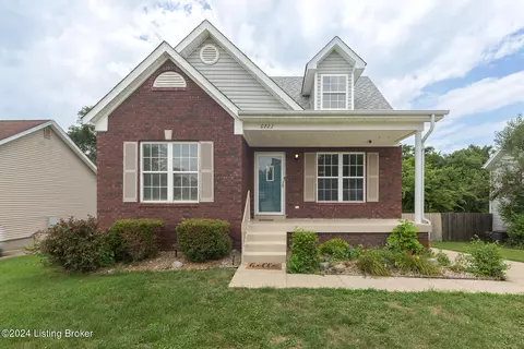 6721 Currington Cir, Louisville, KY 40258