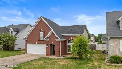 5018 Roy William Pl, Louisville, KY 40228