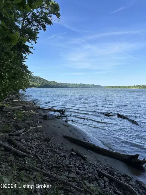 3100 Wises Landing Rd, Bedford, KY 40006