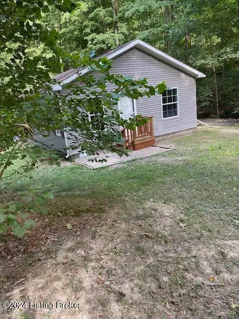 485 Green Valley Dr, Lebanon Junction, KY 40150
