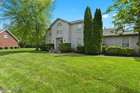 4101 Rock Bay Dr, Louisville, KY 40245