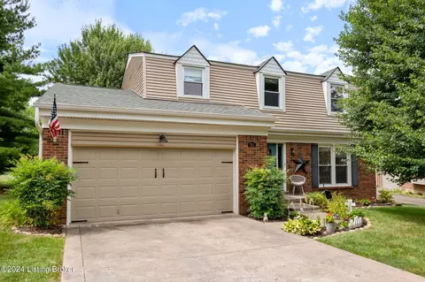 701 Greenvalley Cir, Louisville, KY 40243