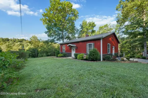 1215 Iberia Rd, Clarkson, KY 42726