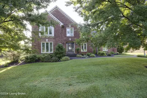 607 Berwyn Dr, Louisville, KY 40223