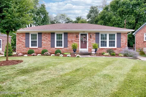 221 S Evergreen Rd, Louisville, KY 40243