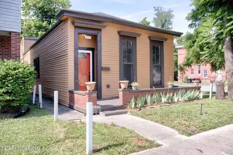 1828 W Chestnut St, Louisville, KY 40203