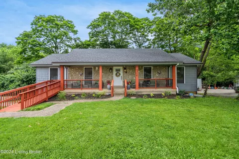 8714 Lantern Lite Pkwy, Louisville, KY 40220