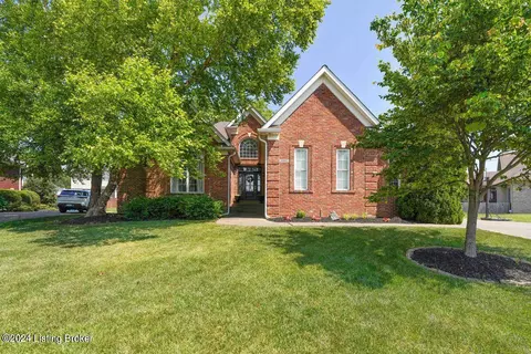 14602 Cressington Cir, Louisville, KY 40245