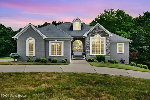158 Oak Park Ct, Mount Washington, KY 40047