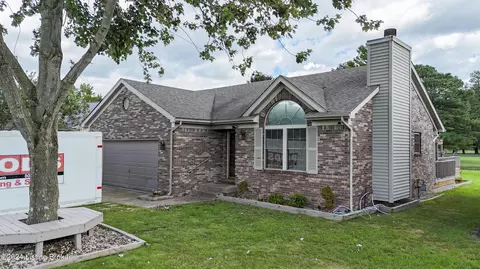 11305 Ashbrooke Gardens Dr, Louisville, KY 40229