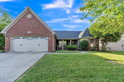 10509 Waycross Ave, Louisville, KY 40229