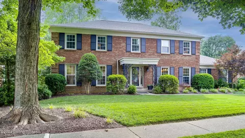 3308 Broeck Pointe Cir, Louisville, KY 40241