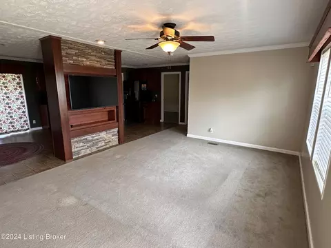 135 Wilkerson Rd, Bloomfield, KY 40008 photo 3